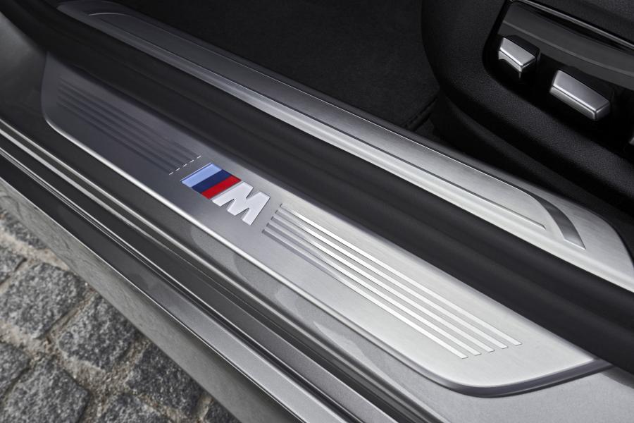 Детали интерьера BMW 745Le xDrive M Sport (G12) 2019 года  (WW) (фото 41 из 103)
